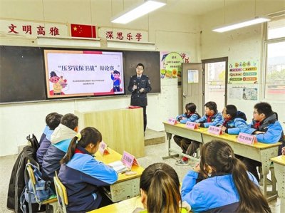 ​马鞍山：“大思政”做好“大文章” “生命线”焕发“生命力”