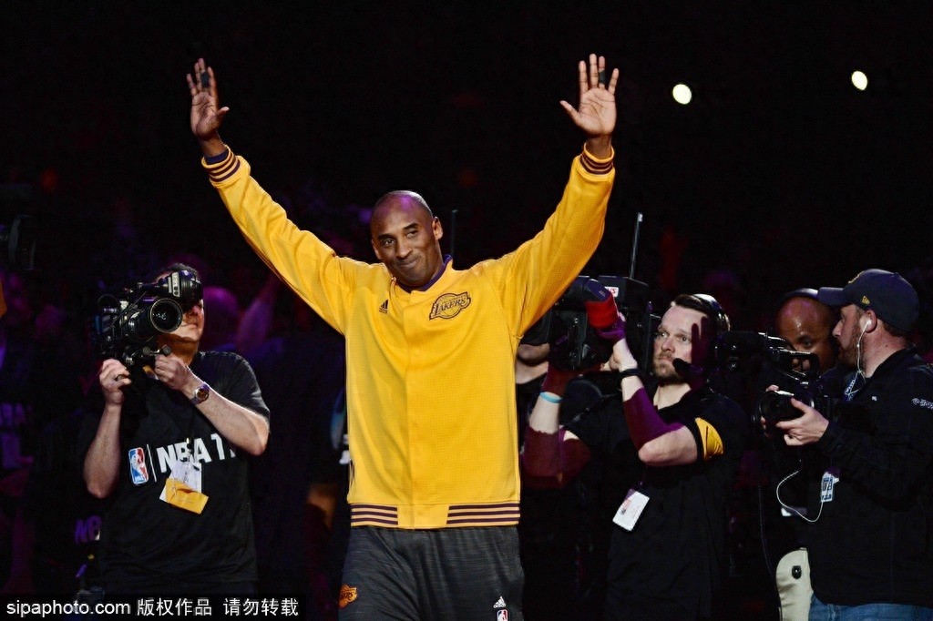 科比NBA谢幕战：完美谢幕 狂砍60分破纪录