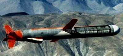 ​美国忧心战斧导弹飞行1600公里误差不足1米，却被中国武器克制