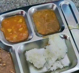 ​学校食堂的惊人内幕：食材不如狗粮，学生健康受威胁