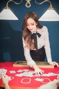 ​澳门美女荷官的素养