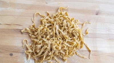 ​6款经典面条做法，比店里的好吃多了！简单有营养，劲道又爽滑