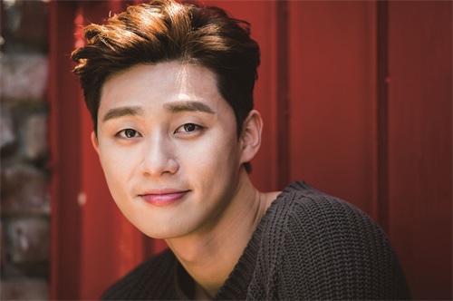 朴叙俊：集齐颜值和实力的演员，身材完美