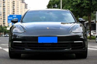 ​2019款保时捷 Panamera黑色大型轿车，7.7万公里，68.18万贵吗？
