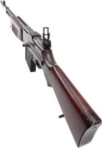 ​勃朗宁自动步枪小史，美军认为是好枪，解放军却很少装备