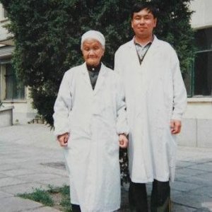 ​北京双桥罗老太，高寿105岁行医90载，卫生部专门拨款为她建医院