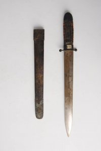 ​蒋介石当年亲自授予的“中正剑”