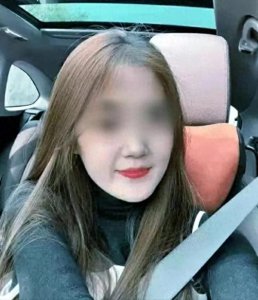 ​震碎三观！女教师出轨曝光，聊天记录和照片引发社会热议