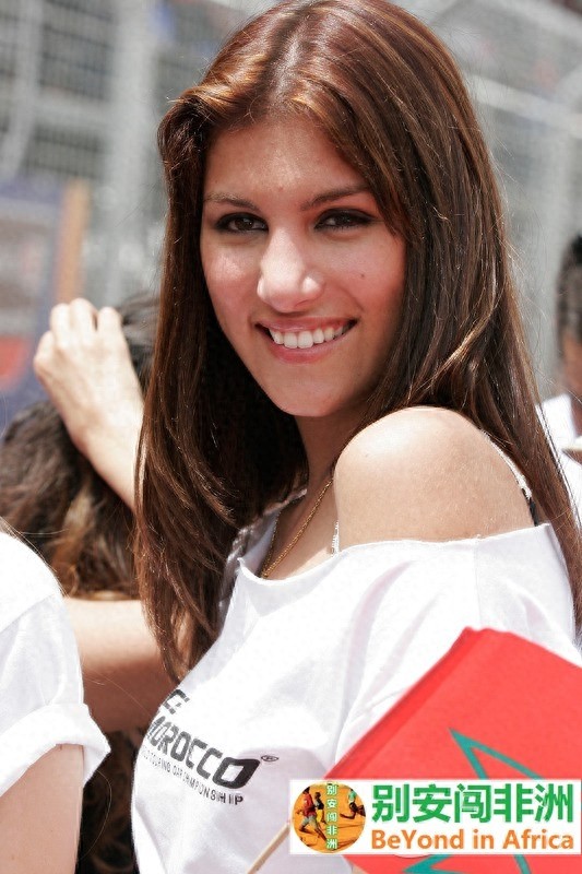 长腿白皙金发美女，来自非洲，颠覆对非洲的想象！放开签证欢迎你