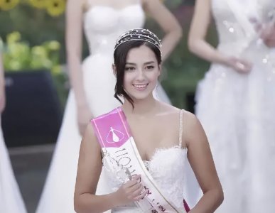 ​被质疑借女儿出名，港姐冠军谢嘉怡爸爸霸气回应网友：想多了吧