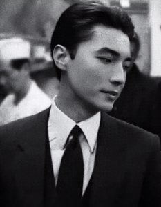 ​72岁亚洲第一美男：“我无父无母，没有名字，一生孤独”