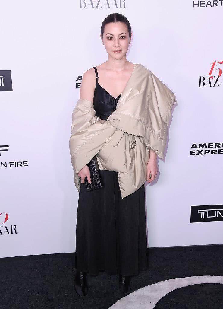 周佳纳个人资料写真作品