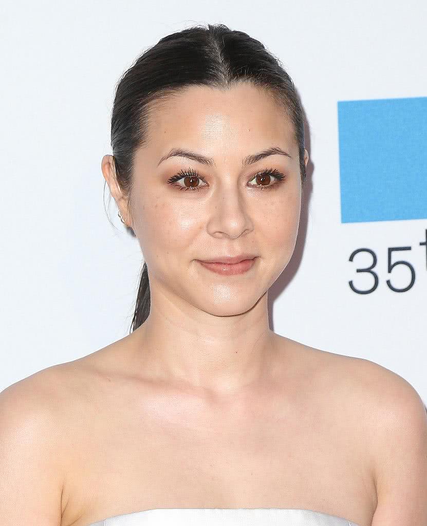 周佳纳个人资料写真作品