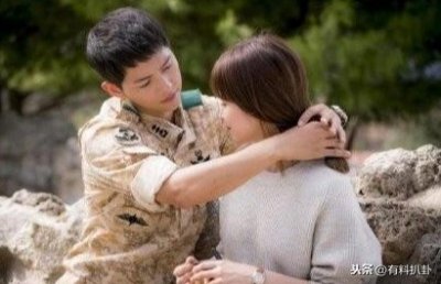 ​宋慧乔宋仲基离婚，据传男方出轨女方闺蜜