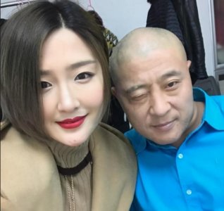 ​娇娇宣布退出本山传媒，自称承受多年委屈，控诉赵本山坑前夫破产