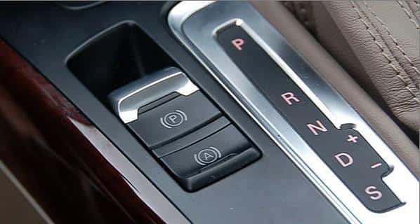 自动挡汽车前进挡的字母是什么（自动挡前进是什么字母）