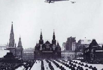 ​因“叛国”差点被灭族，绝境中组建一个团，却成苏军顶级王牌