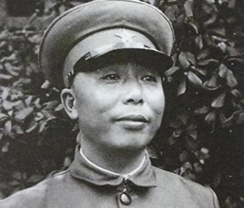 ​1999年迟浩田抓住一少将，此人怒喝：我爸知道吗！随后被判死缓