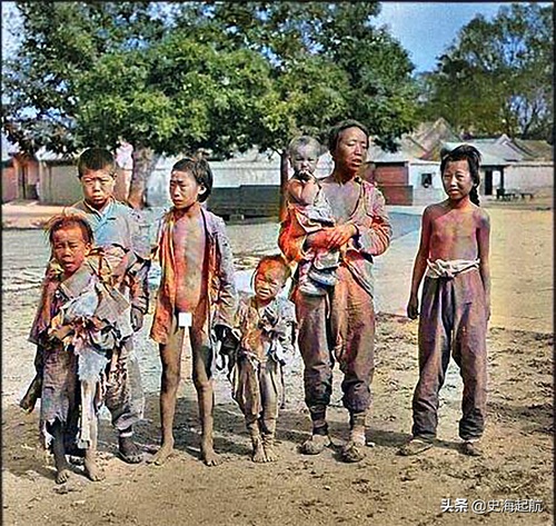老照片：晚清时期苦难的中国，满大街的乞丐，他们都吃不饱穿不暖