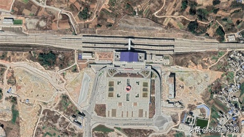 航拍高铁G1525次（武汉-昆明南）各车站，途经长沙、贵阳