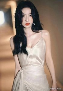 ​周雨彤——清纯可爱