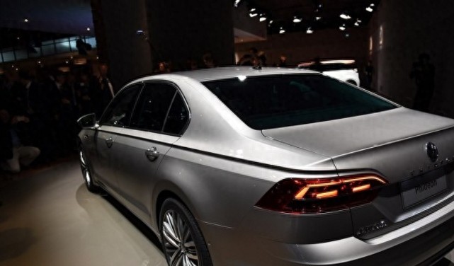 大众推出迈腾和帕萨特之间的辉道，外观比奥迪A6L还美