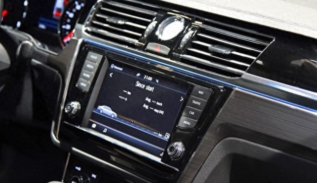 大众推出迈腾和帕萨特之间的辉道，外观比奥迪A6L还美