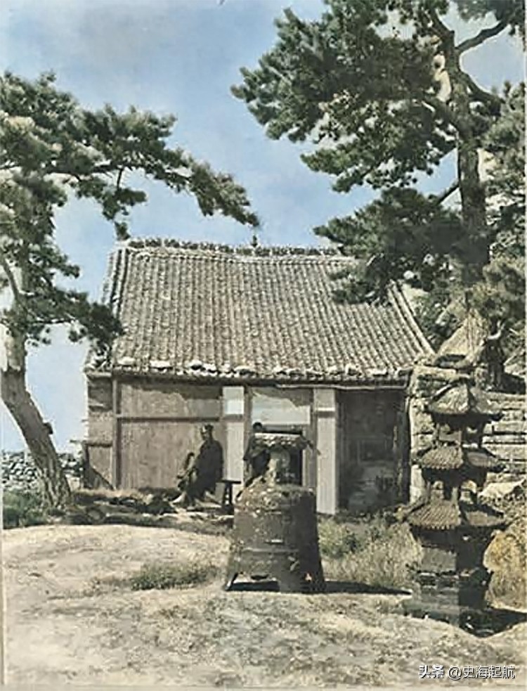 民国道士李圆通照片：乱世下山抗日，图9是李圆通和八路军的合影