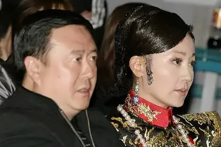 邬倩倩:挤走导演原配夫人,成功上位后却没坐稳,67岁了还是单身