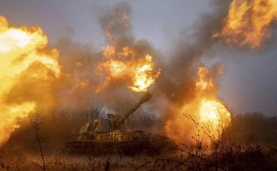 ​印度和巴基斯坦打起来了，连大炮都用了，双方没少死人