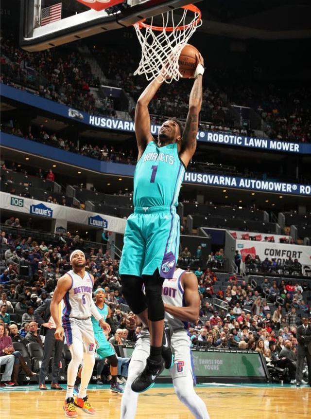 活塞惨遭读秒绝杀！罗斯7投6中砍16+3，高效表现难掩他一致命失误