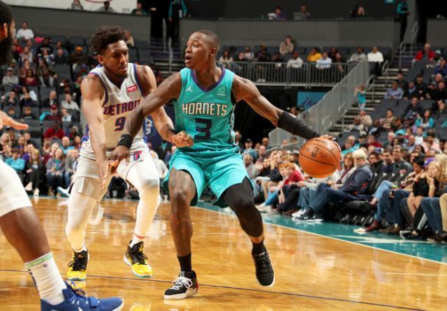 活塞惨遭读秒绝杀！罗斯7投6中砍16+3，高效表现难掩他一致命失误