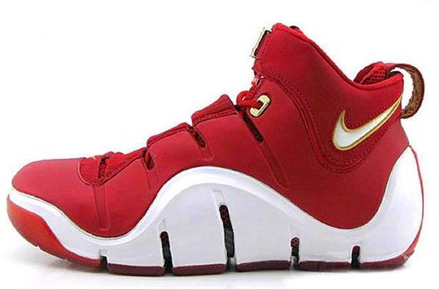 小皇帝勒布朗詹姆斯1-15代战靴,你觉得哪代最霸气?