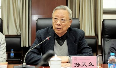 ​孙天义：东陵大盗孙殿英的儿子，万人崇敬的大人物，还是个高官