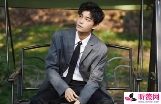 何泓姗个人资料多大 何泓姗是怎么出道和影视作品