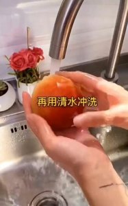 ​油桃怎么洗,白色纯棉衬衫上的油桃渍不小心弄的掉色