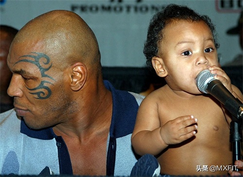 拳王泰森罕见的32张图，回顾拳王的传奇一生