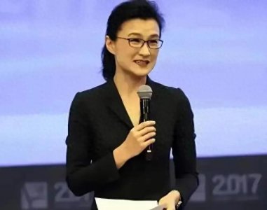 ​从北大才女到央视名嘴，董倩的非凡半生与静美爱情