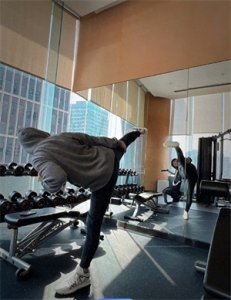 ​甄子丹的健身视频直拍！这肌肉，这力量，这是60岁年龄该有的吗？