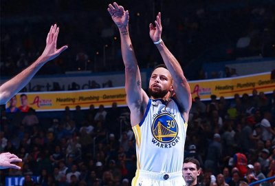 ​勇士141分狂胜雷霆，保罗激活第2阵容，科尔变阵大获成功