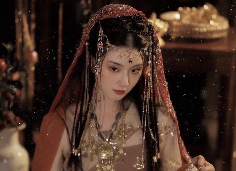 不懂这个聊天套路，天天聊，也擦不出火花