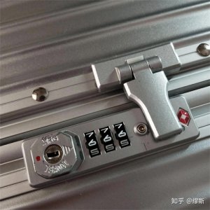 ​行李箱密码忘了，只要记住这些方法，很快就能打开！涨知识了
