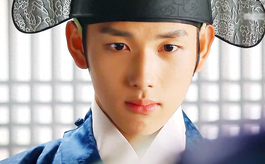 韩国新生代偶像任时完