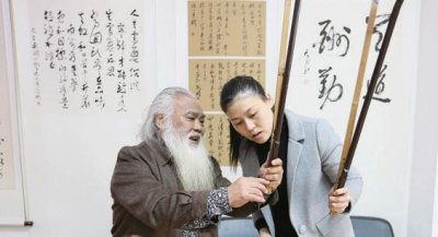 ​从走街串巷到大雅之堂——四川竹琴在巴中的传承发扬