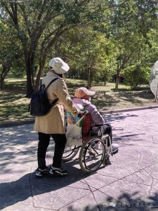 ​推着老妈去包头乐园逛逛