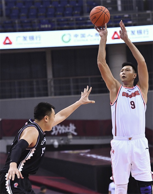 篮球——CBA总决赛首场:广东东莞银行对阵辽宁本钢