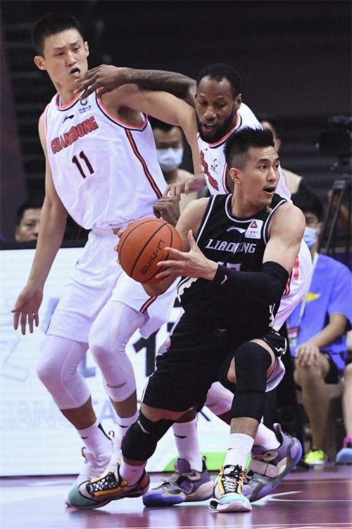 篮球——CBA总决赛首场:广东东莞银行对阵辽宁本钢