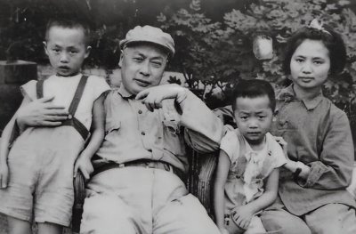 ​陈毅子女现状：长子身居要职，次子是少将，老三和女婿很厉害