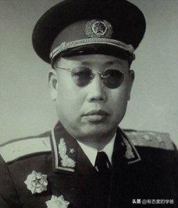 ​李作鹏，右眼被日军毒气弹熏瞎，去世两年后回忆录才出版