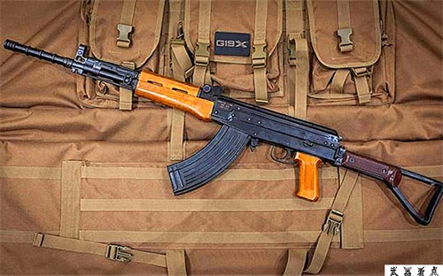 军事丨永远的军旅情缘，“八一杠”自动步枪，常人难以理解